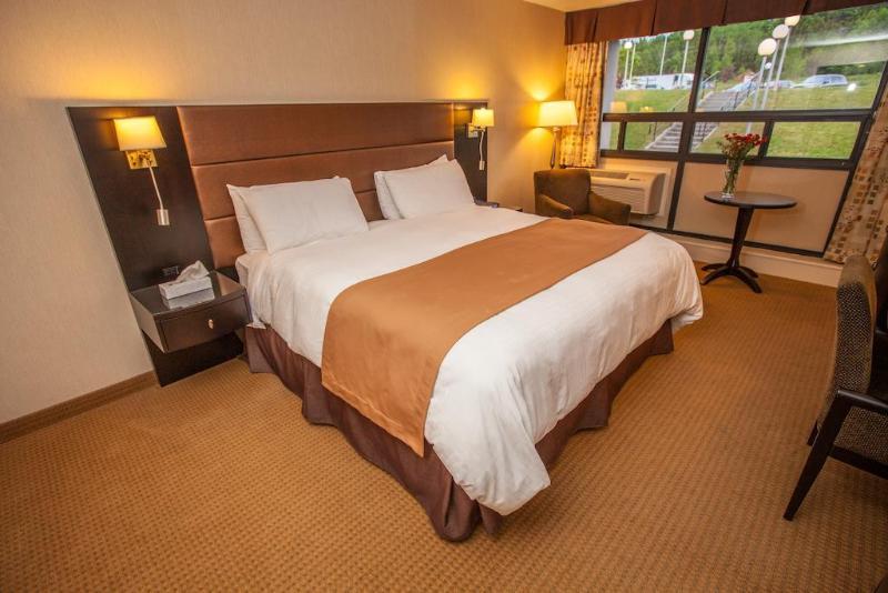 Clarenville Inn Экстерьер фото