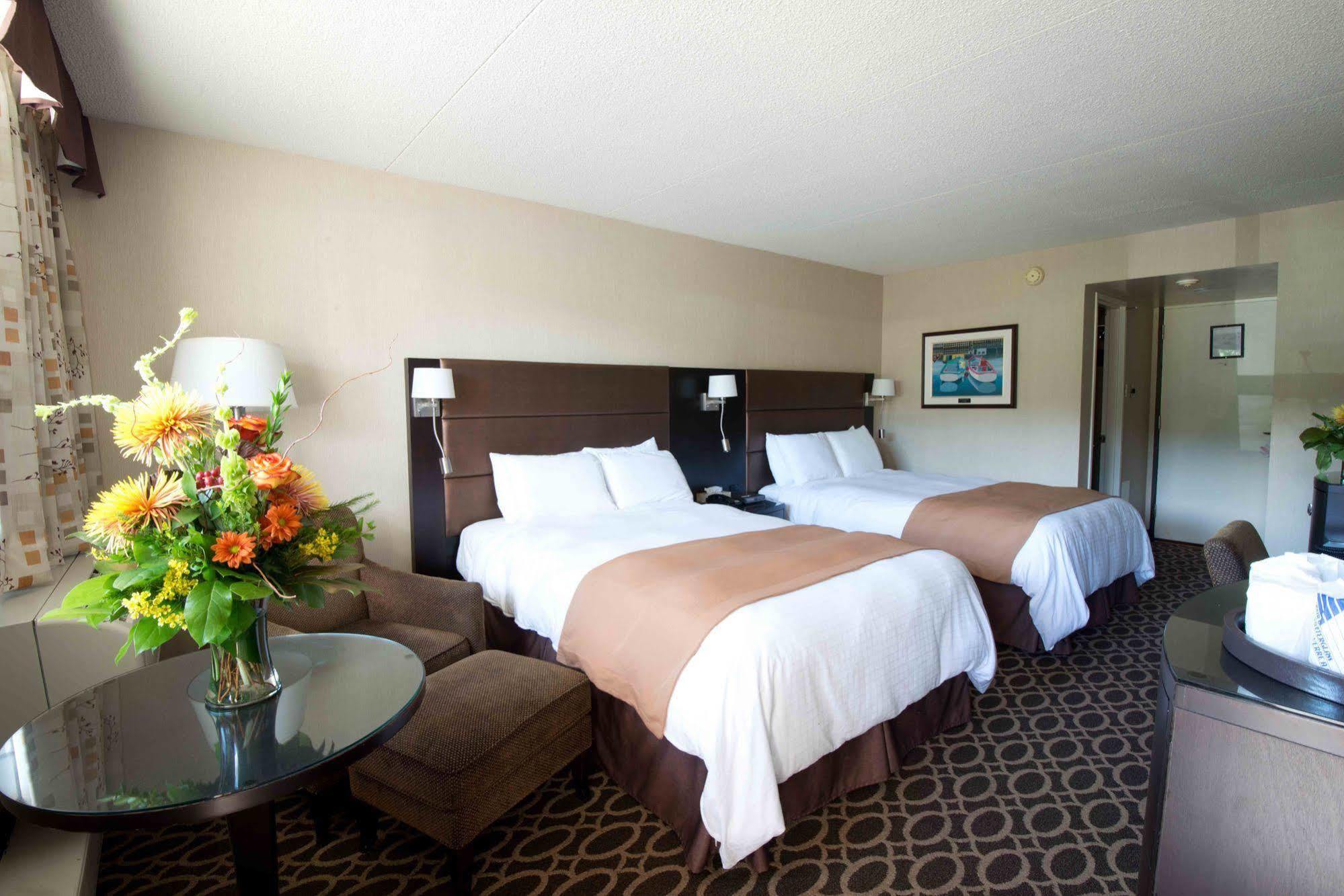 Clarenville Inn Экстерьер фото